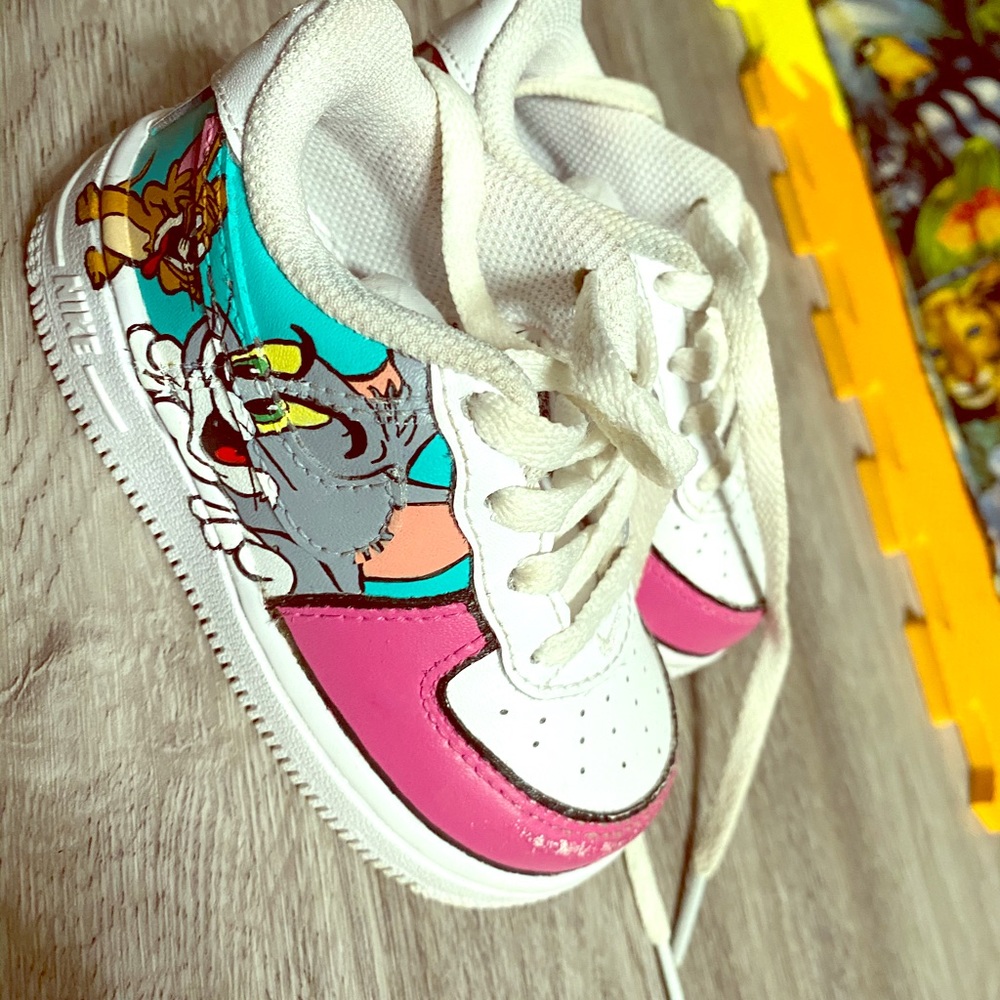 Nike custom air forces 5c